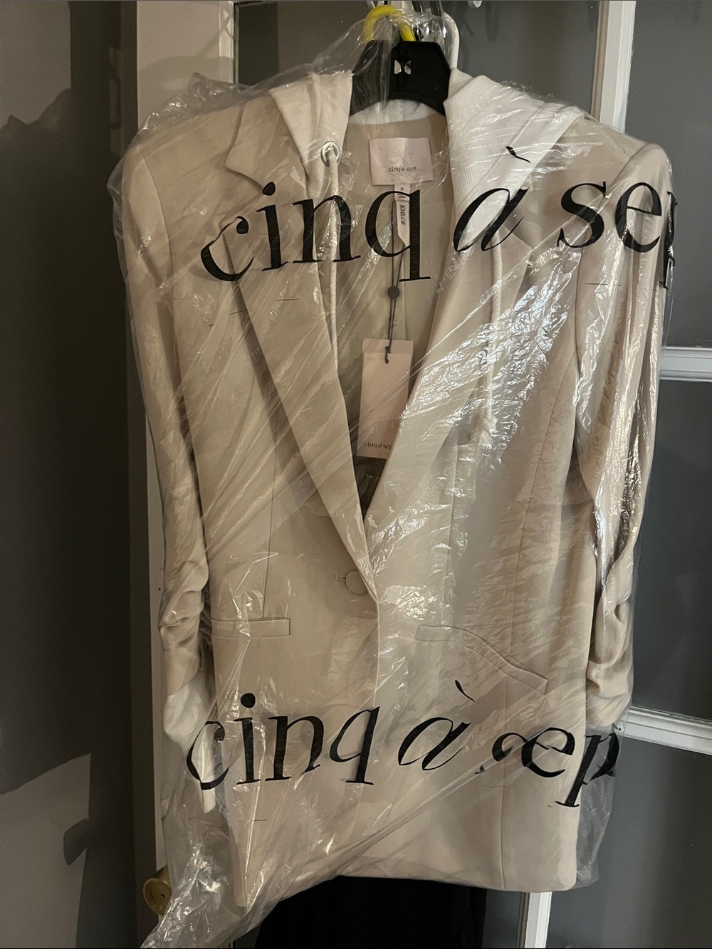 NWT CINQ A SEPT KHLOE HOODED KHAKI/WHITE SIZE 2 - Picture 5 of 5